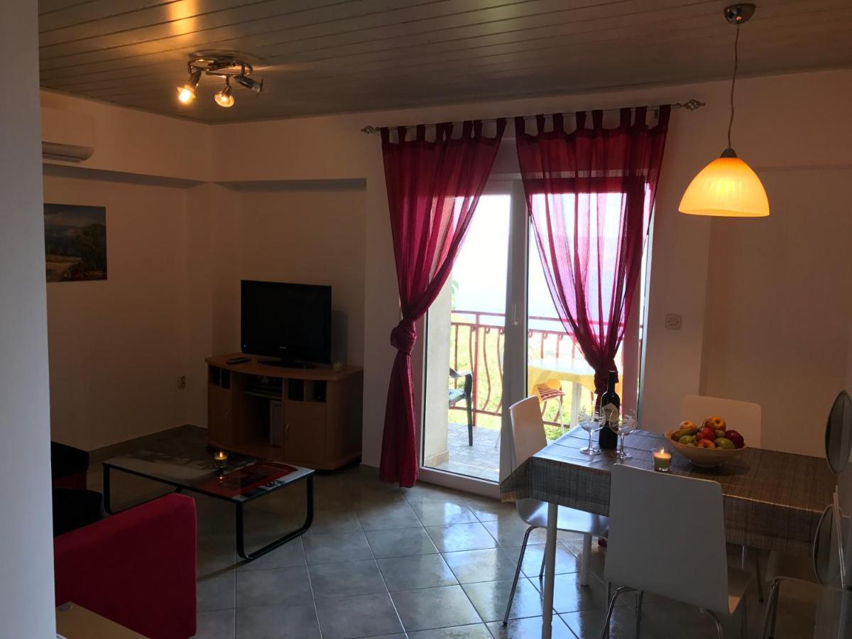 Grdelin Apartment Omiš Екстериор снимка
